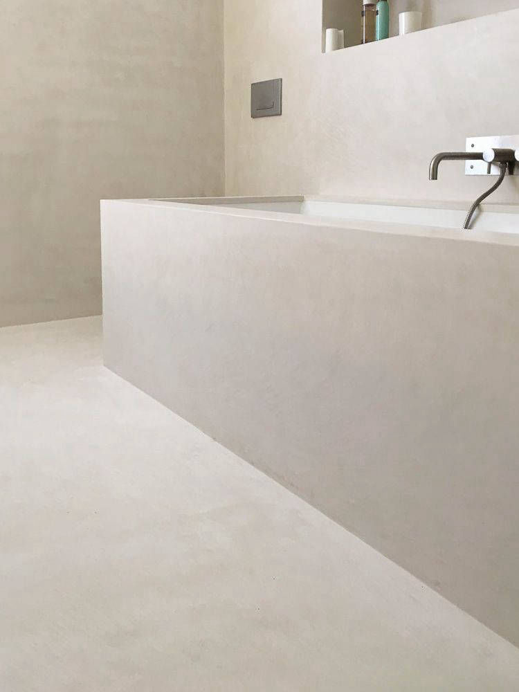 Bathroom flooring and surfaces in Alasca