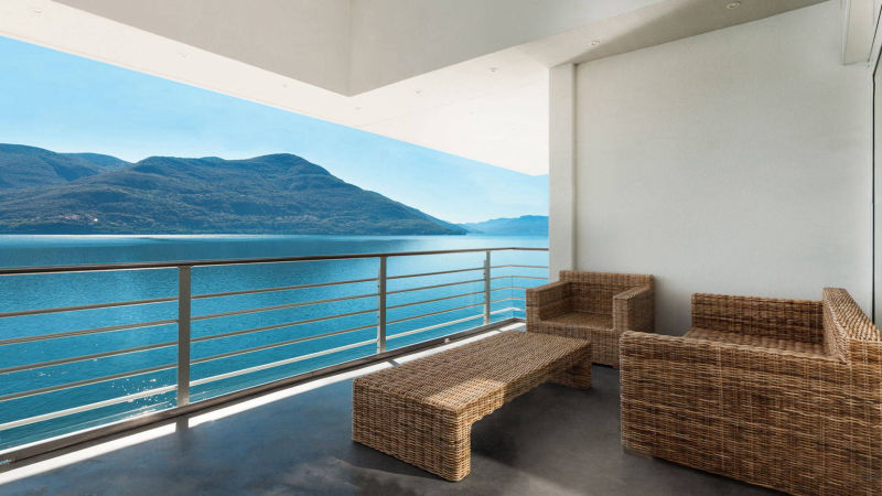 Decorative balcony and terrace flooring in Lune