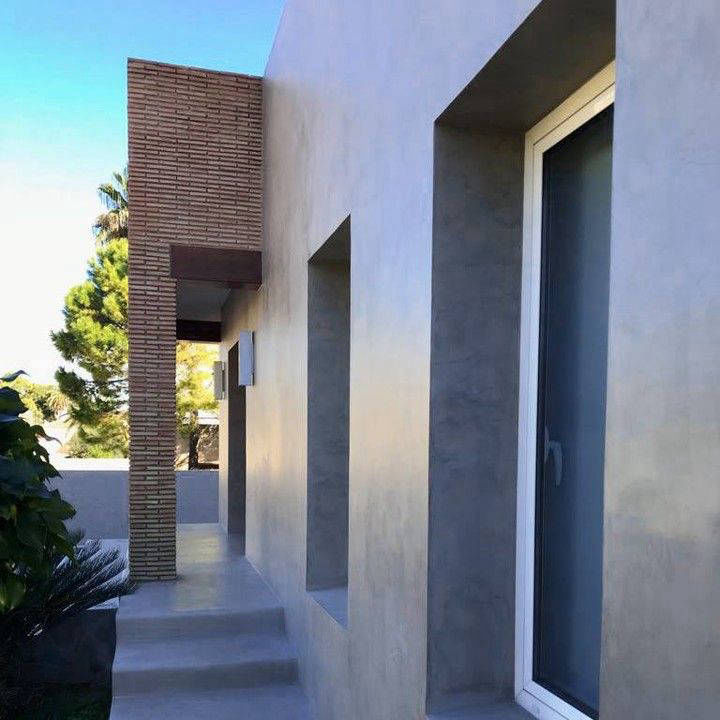 Concrete-look façade surface in Lune