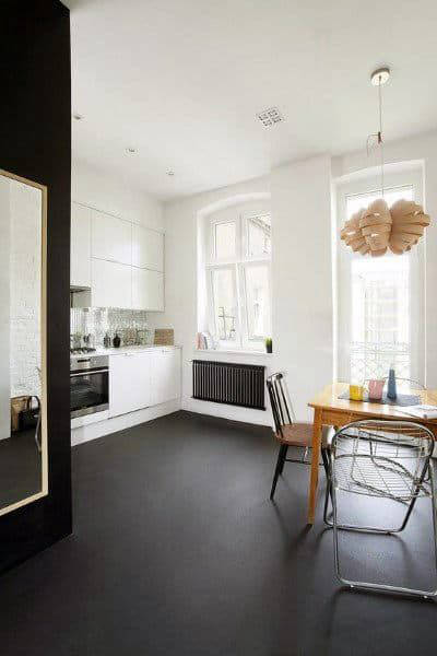 Natural mineral surfaces in a modern kitchen