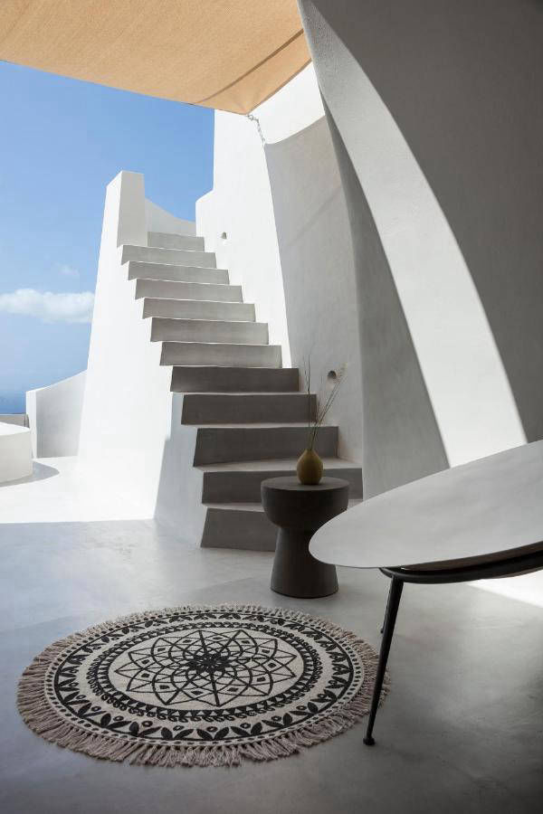 Decorative stair finish in Opale