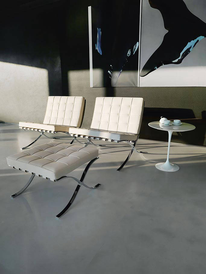 Modern seating area surface connecting to a terrace