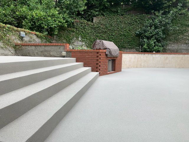 decorative concrete-look façade surface