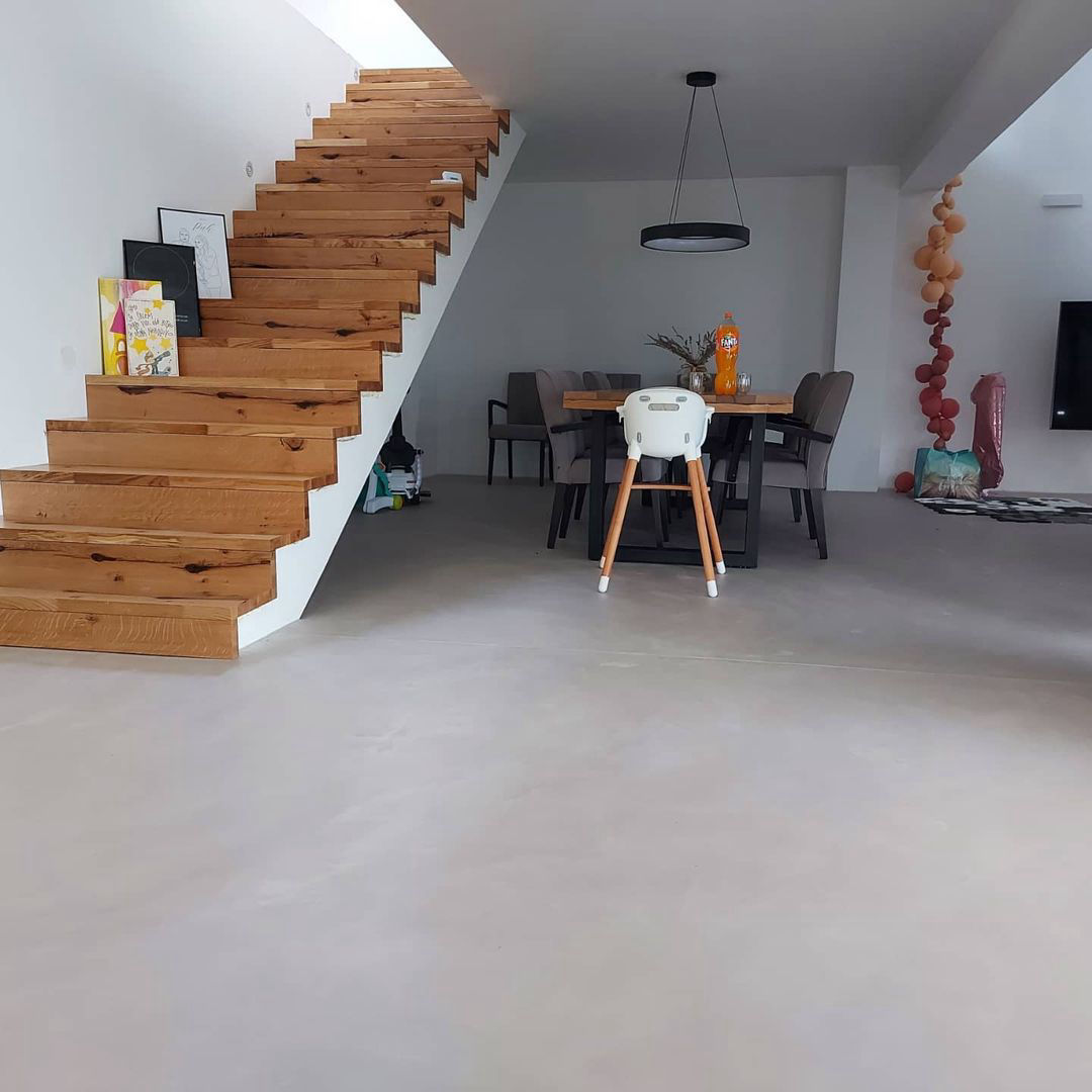 concrete-look villa floor finish
